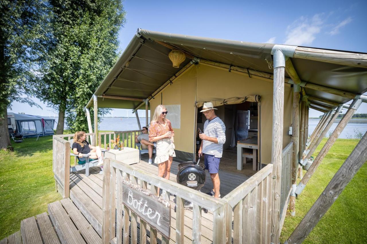 Hotel Jachthaven Nieuwboer Bunschoten Exteriér fotografie